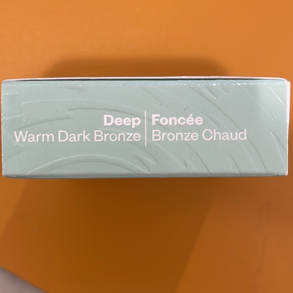 KOSAS THE SUN SHOW MOISTURIZING BAKED BRONZER- deep color - Picture 2 of 3